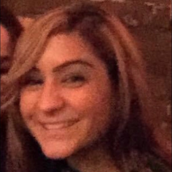 Meet your Posher, Deanna - Picture 1 of 1